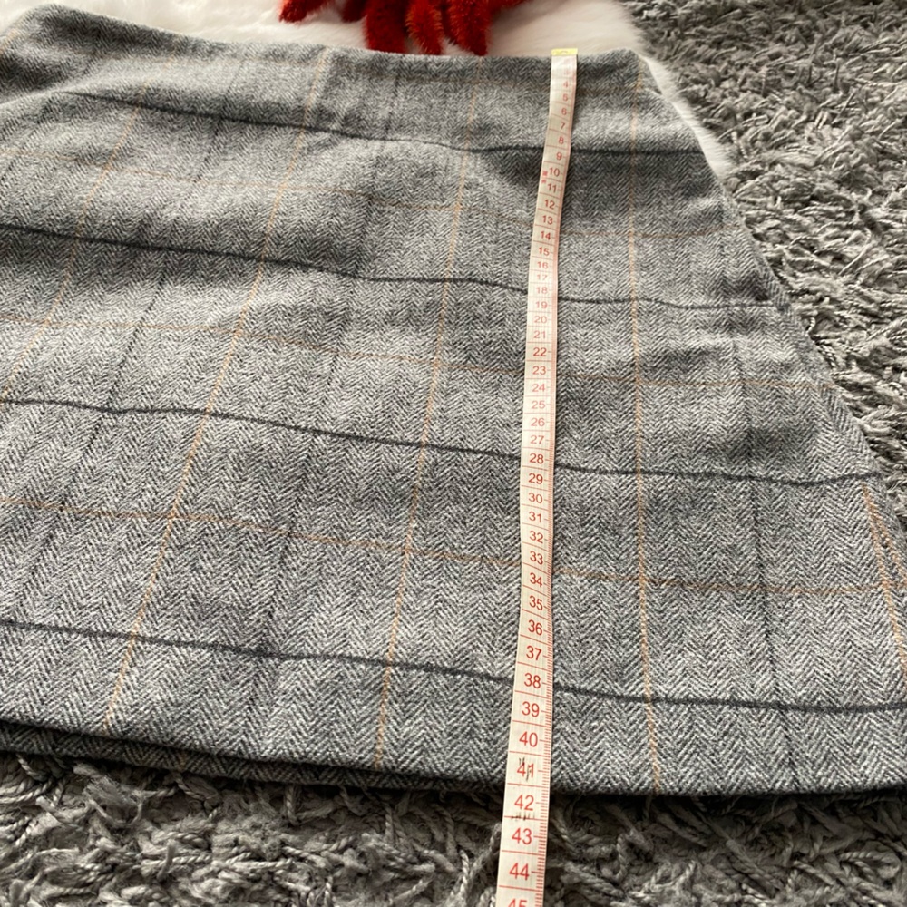 Uniqlo WOOL BLEND MINI SKIRT - Picture 8 of 9